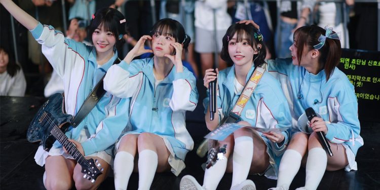 Mengenal QWER Band Korea Selatan Dengan Konsep Unik