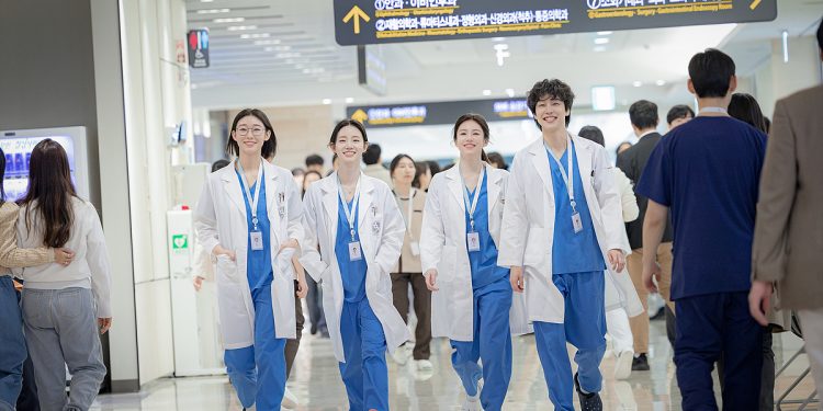 Spin-off Hospital Playlist: Resident Playbook Akhirnya Resmi Tayang 2025!